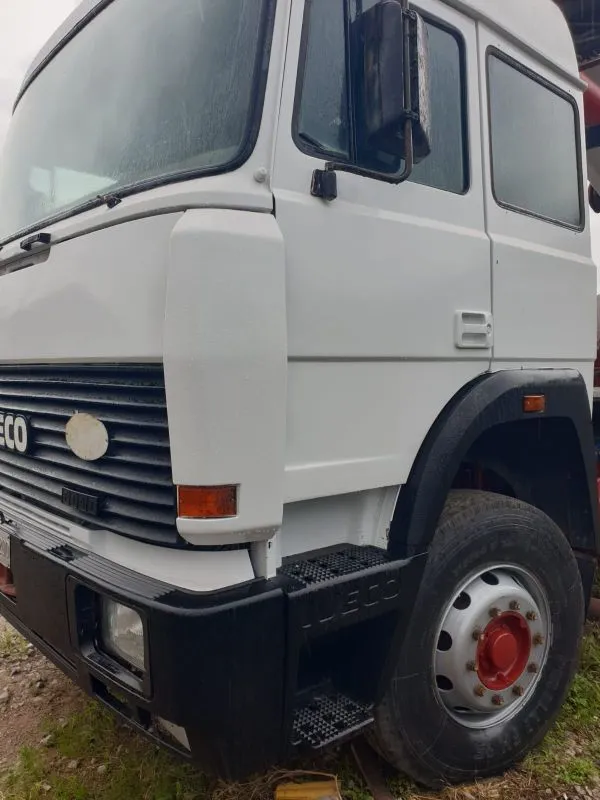 Camion iveco 190.36