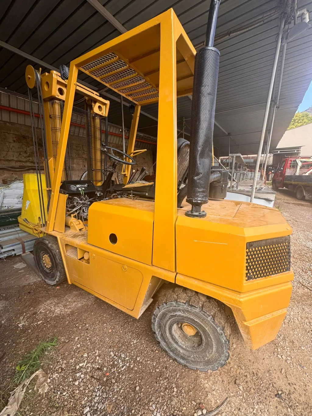 Carrello elevatore usato Cesab panoramica laterale