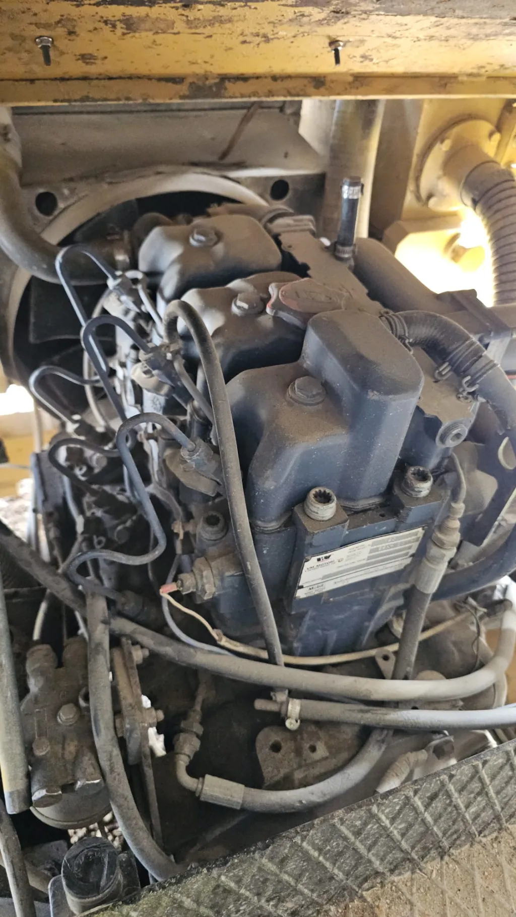 motore 3 cilindri marca VM turbo
