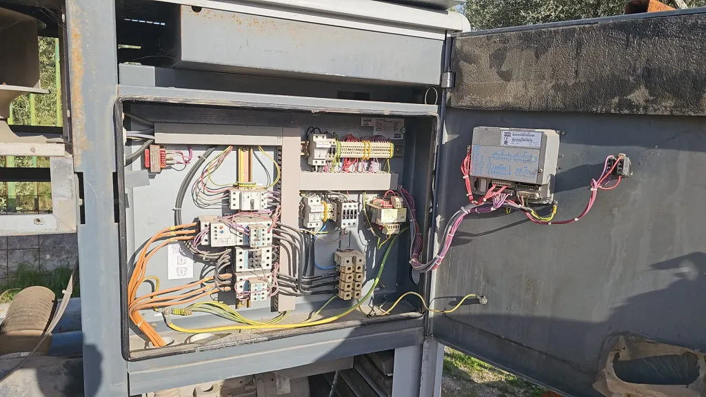 compressore usato Atlas copco GA37FF - quadro