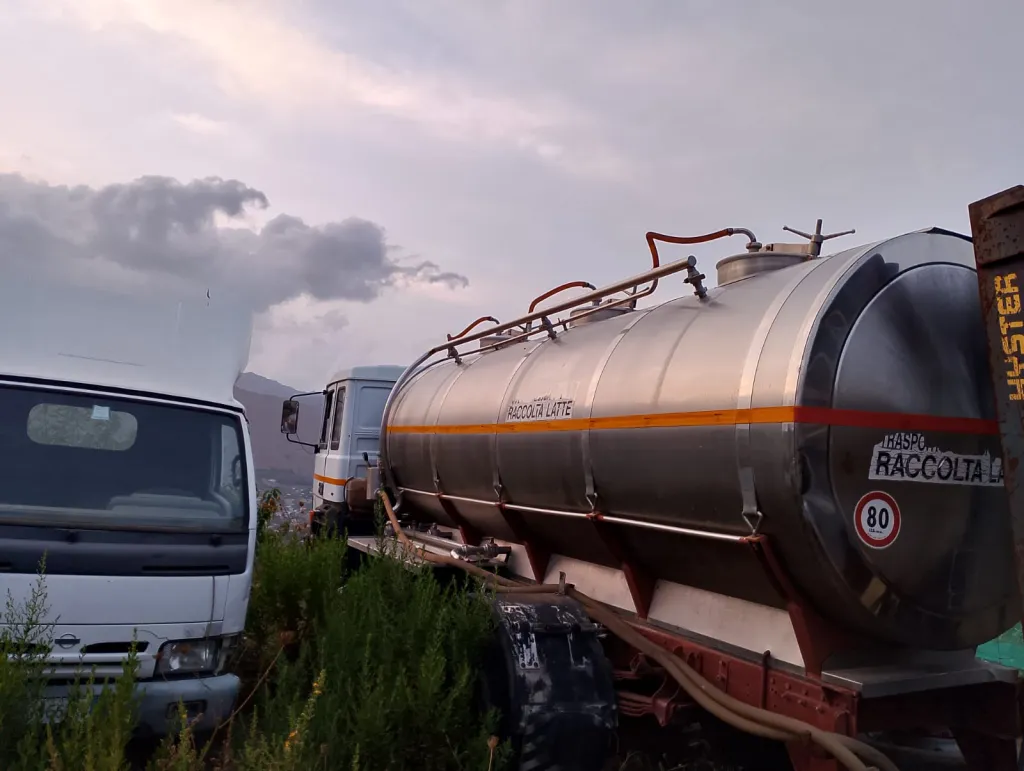 				cisterna acciaio inox panoramica