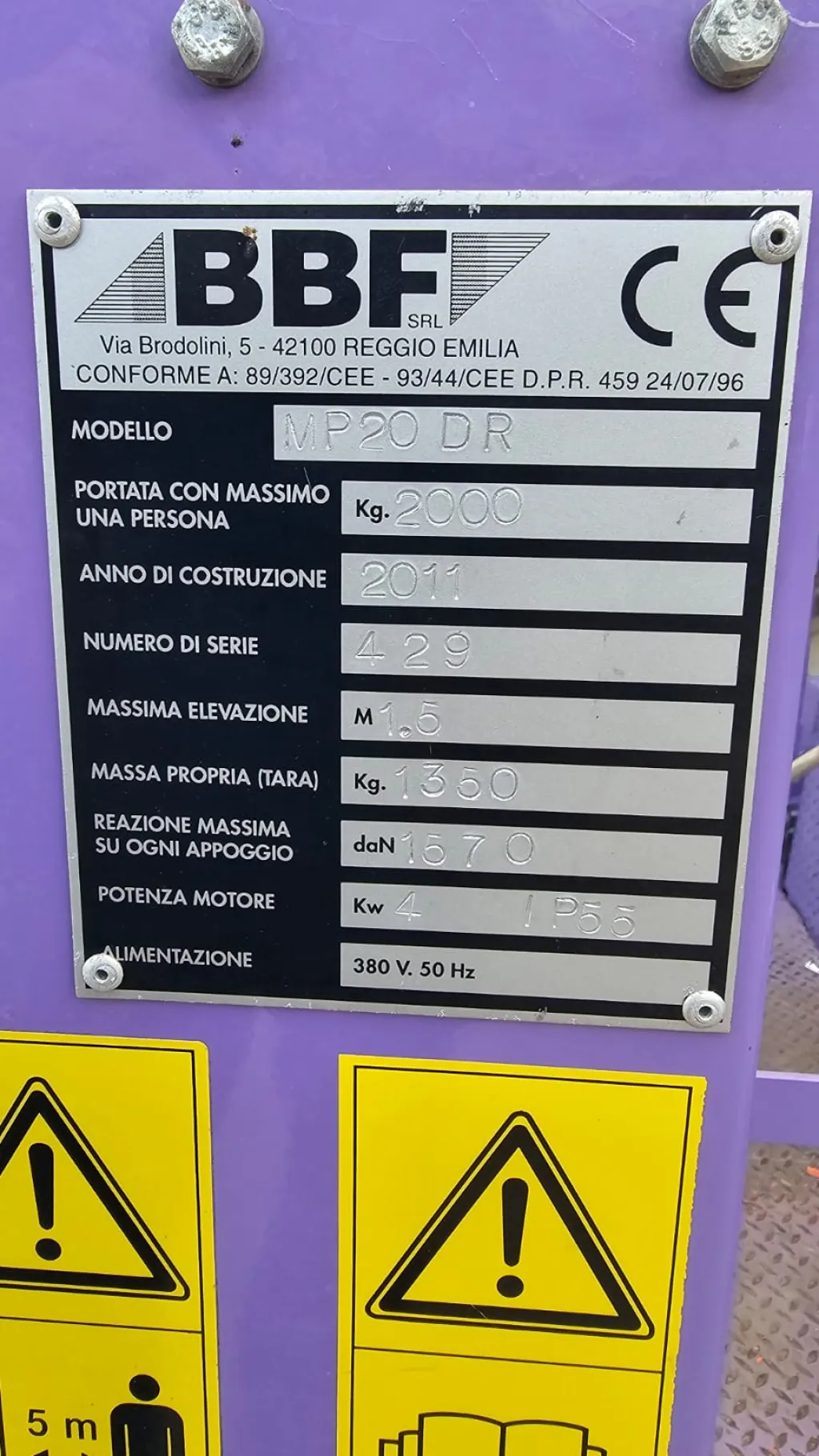 piattaforma di sollevamento usata targhetta 