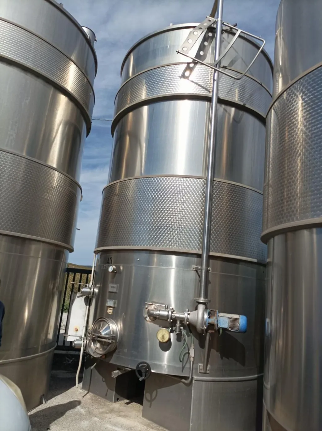 serbatoi usati da 330 hl 