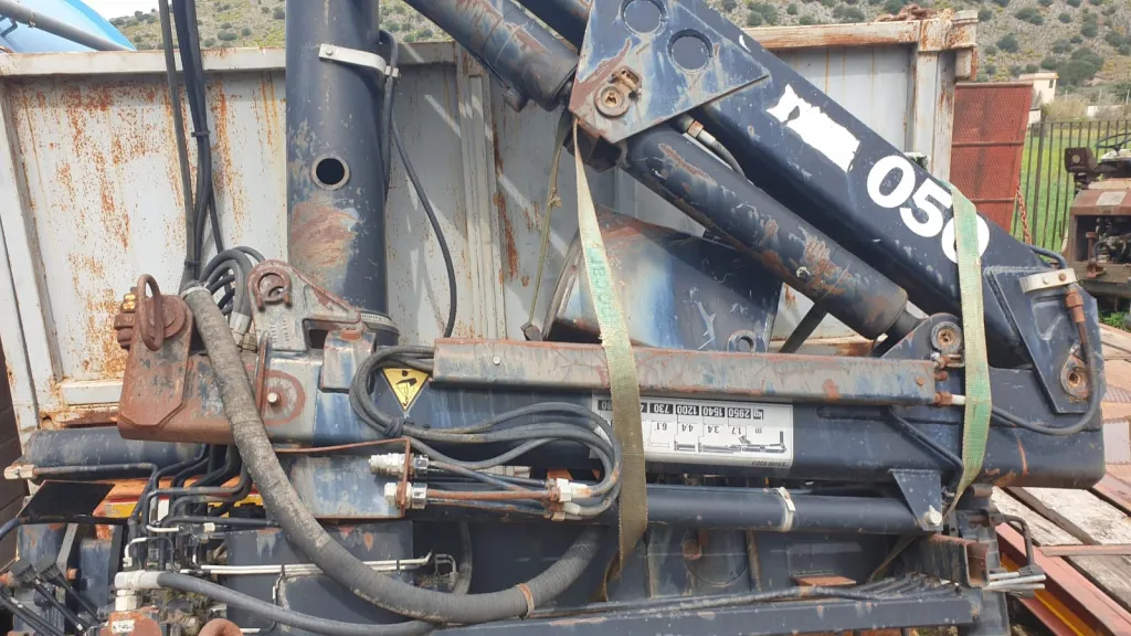 Gru per camion o autocarro usata Hiab