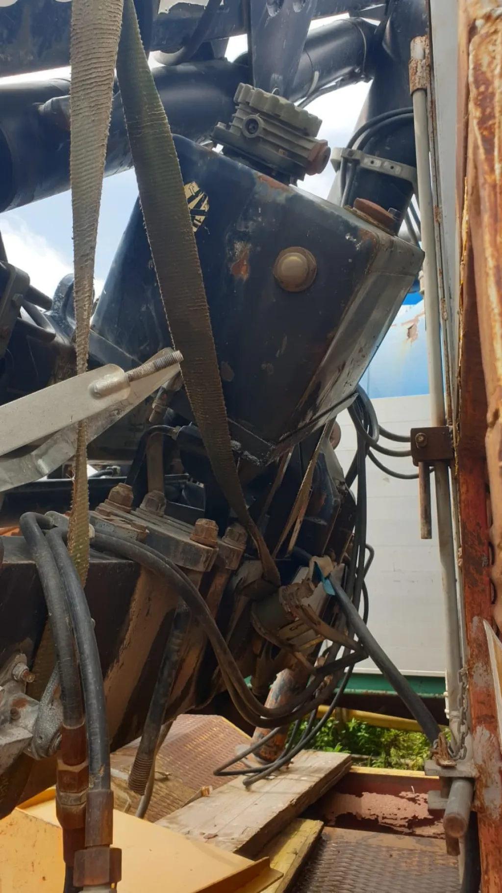 Gru usata marca Hiab
